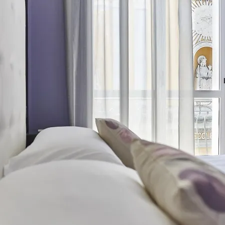 Hotel Style 4*